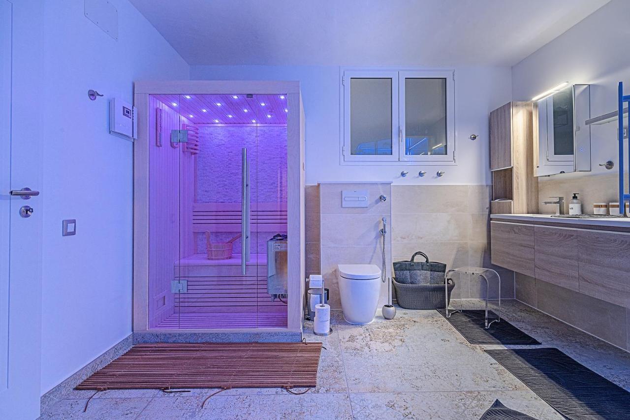 Mogan Luxury Apartment, Sea Views, Jacuzzi And Sauna. Exterior photo